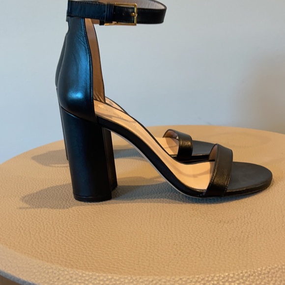 NEVER WORN Stuart Weitzman Black Heals - Picture 2 of 7